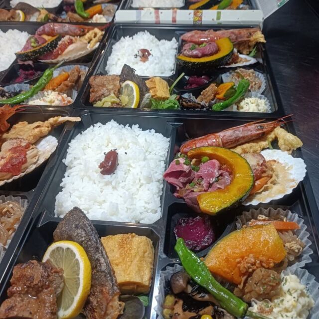 こんにちはWIZ365です。

おまかせ弁当です！

2025年最後に、プチ贅沢しませんか。

ご予約お待ちしております。

熊本市中央区上水前寺1丁目6-36九州電力熊本支店1階☎︎096-200-9354

営業時間：11:00~19:00 (土・日・祝　17:00cIose)
ランチ：11:30~15:00 (L.O.14:30)
カフェ：1400~17:00 (L.O.16:00)
テイクアウト：11:00~19:00 (L.O.18:30)
定休日：水曜日

#WIZ365
#健軍ベーカリー
#ランチ#お弁当
#お惣菜#カレー
#オードブル
#スイーツ
#プリン
#テイクアウト
#配達
#フルーツバター
#熊本上水前寺