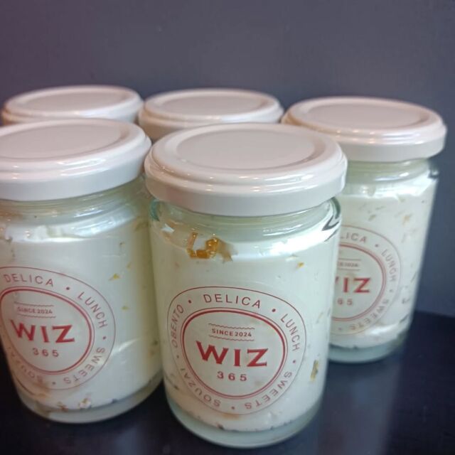 こんにちはWIZ365です。

フルーツバターの新作登場！

柚子＆はちみつバター。

熊本市中央区上水前寺1丁目6-36九州電力熊本支店1階☎︎096-200-9354

営業時間：11:00~19:00 (土・日・祝　17:00cIose)
ランチ：11:30~15:00 (L.O.14:30)
カフェ：1400~17:00 (L.O.16:00)
テイクアウト：11:00~19:00 (L.O.18:30)
定休日：水曜日

#WIZ365
#健軍ベーカリー
#ランチ#お弁当
#お惣菜#カレー
#オードブル
#スイーツ
#プリン
#テイクアウト
#配達
#フルーツバター
#熊本上水前寺