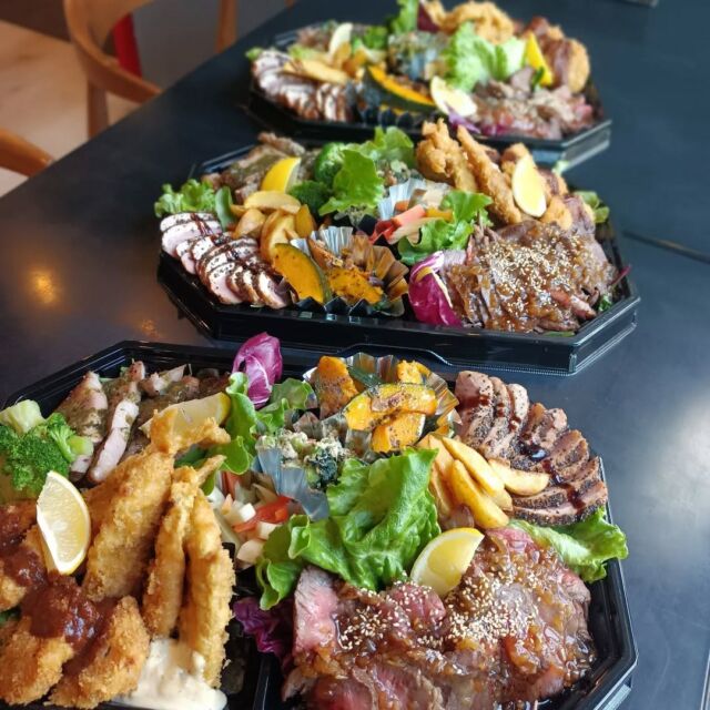 こんにちはWIZ365です。

WIZのおまかせオードブル。

熊本市中央区上水前寺1丁目6-36九州電力熊本支店1階☎︎096-200-9354

営業時間：11:00~19:00 (土・日・祝　17:00cIose)
ランチ：11:30~15:00 (L.O.14:30)
カフェ：1400~17:00 (L.O.16:00)
テイクアウト：11:00~19:00 (L.O.18:30)
定休日：水曜日

#WIZ365
#健軍ベーカリー
#ランチ#お弁当
#お惣菜カレー
オードブル
スイーツや
プリン
テイクアウト
配達
フルーツバター
熊本上水前寺