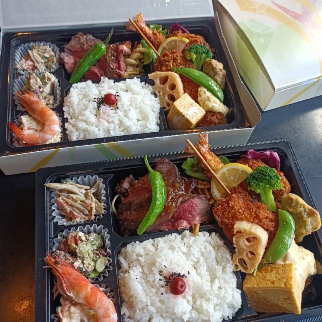 こんにちはWIZ365です。

おまかせ弁当。

これから、お花見シーズンですね。
オススメです！

ご予約受付しております。

熊本市中央区上水前寺1丁目6-36九州電力熊本支店1階☎︎096-200-9354

営業時間：11:00~18:00 (o.s17:00)
(土・日・祝　17:00cIose)
ランチ：11:30~15:00 (L.O.14:00)
カフェ：14:00~17:00 (L.O.16:00)
テイクアウト：11:00~18:00 (L.O.17:00)
定休日：水曜日

#WIZ365
#健軍ベーカリー
#ランチ#お弁当
#お惣菜
カレー
オードブル
スイーツ
プリン
テイクアウト
配達
フルーツバター
熊本上水前寺