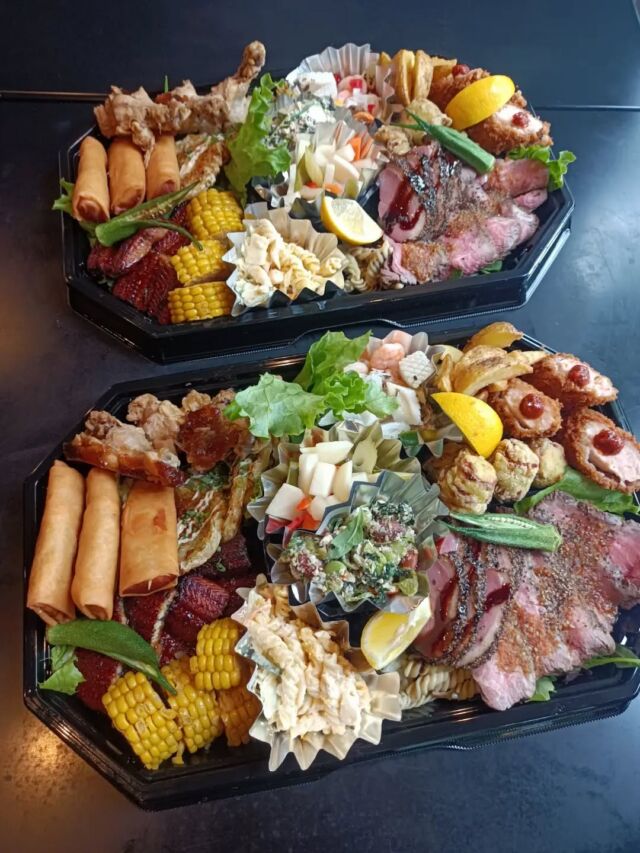 こんにちはWIZ365です。

夏企画！

うな牛オードブル。

鰻とローストビーフに、WIZのお惣菜などがはいったオードブルになります。
(お惣菜は、おまかせになります。)

鰻を食べて、これからの暑い夏と戦いましょう！

熊本市中央区上水前寺1丁目6-36九州電力熊本支店1階☎︎096-200-9354

営業時間：11:00~18:00 (o.s17:00)
(土・日・祝　17:00cIose)
ランチ：11:30~15:00 (L.O.14:00)
カフェ：14:00~17:00 (L.O.16:00)
テイクアウト：1:00~18:00 (L.O.17:00)
定休日：水曜日

#ランチ
#お弁当お惣菜
#テイクアウト
#オードブル