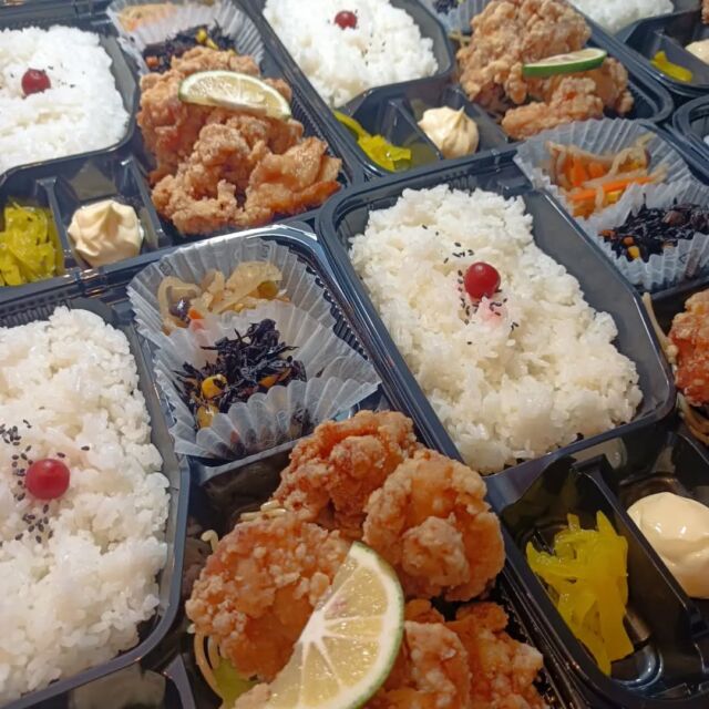 こんにちはWIZ365です。

唐揚げ弁当。

多数ご注文をお受けいたします。
ご予約お待ちしております♪

熊本市中央区上水前寺1丁目6-36九州電力熊本支店1階☎︎096-200-9354

営業時間：11:00~18:00 (o.s17:00)
(土・日・祝　17:00cIose)
ランチ：11:30~15:00 (L.O.14:00
カフェ：14:00~17:00 (L.O.16:00)
テイクアウト：1:00~18:00 (L.O.17:00)
定休日：水曜日

#ランチ
#お弁当お惣菜
#テイクアウト
#オードブル